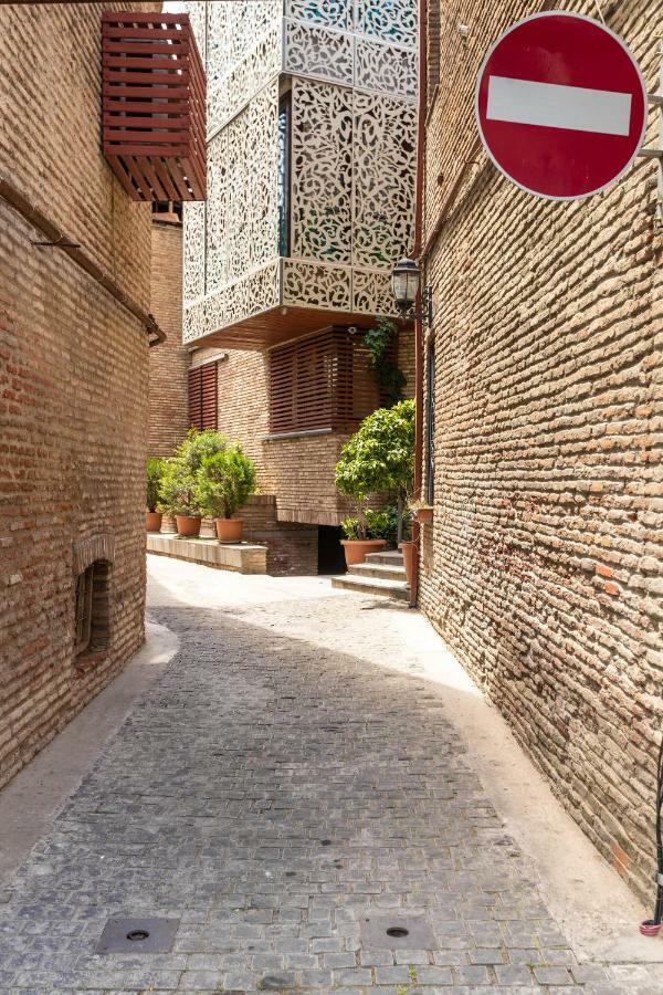 ★ Blue Door Rhapsody ★ - Special Stay In Old Town! Tbilisi Eksteriør bilde