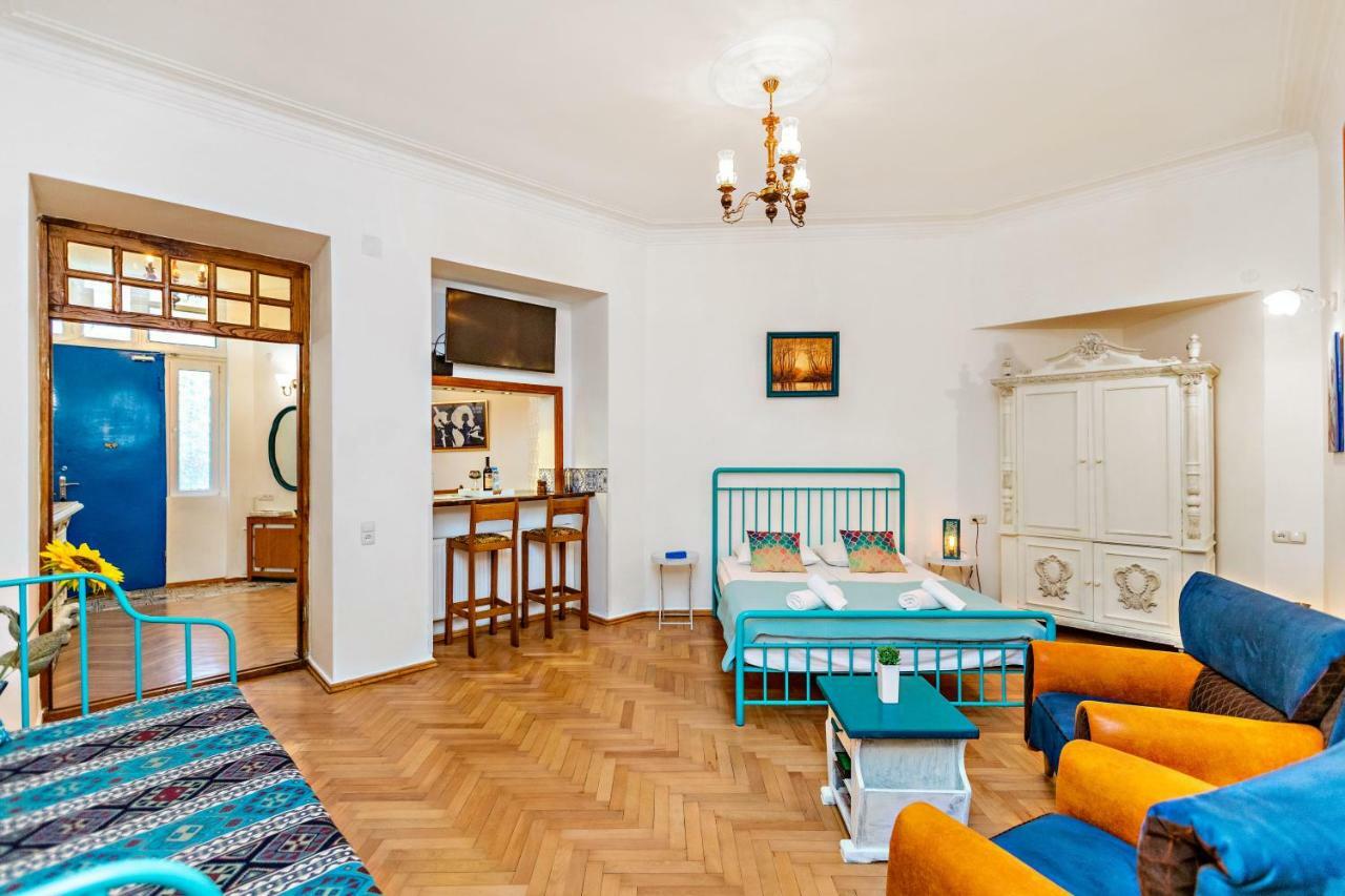 ★ Blue Door Rhapsody ★ - Special Stay In Old Town! Tbilisi Eksteriør bilde